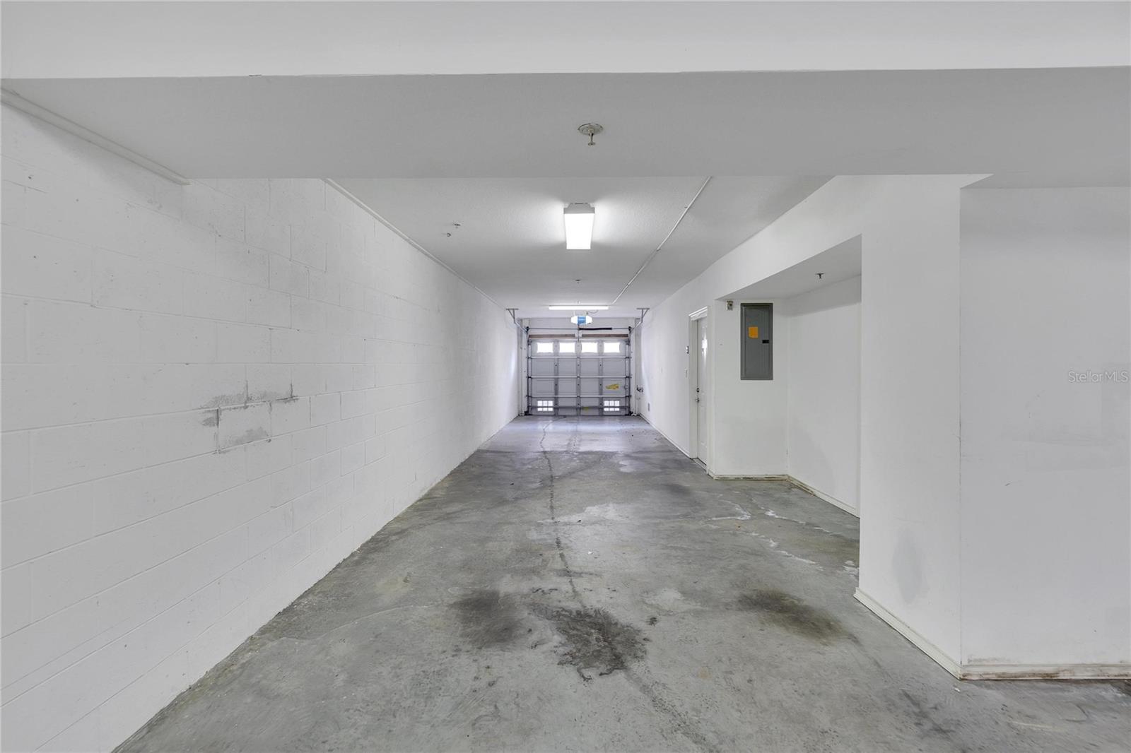 SUNSET BAY TWNHMS - Residential Lease