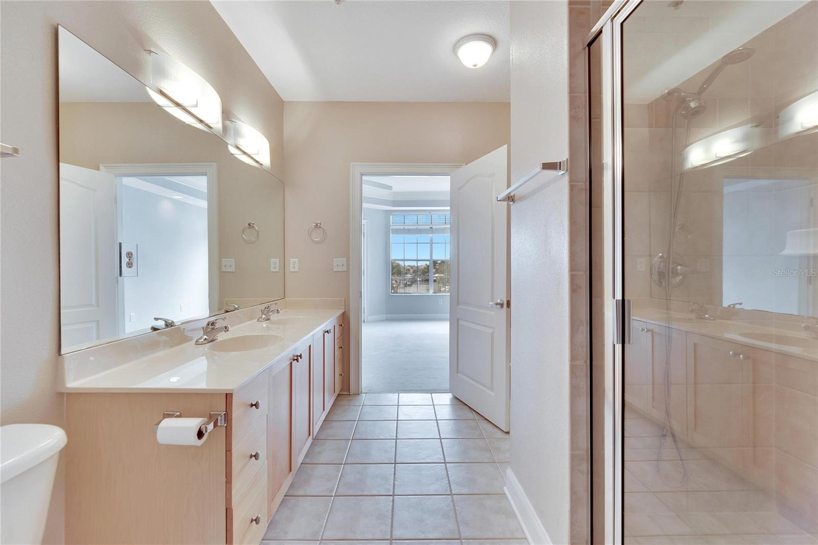 SUNSET BAY TWNHMS - Residential Lease