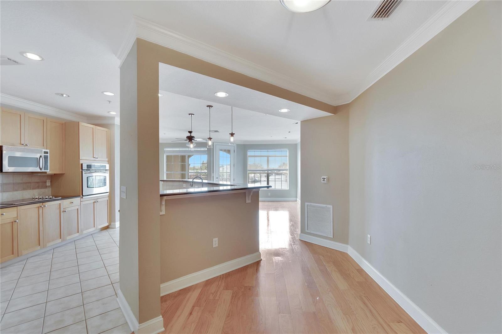 SUNSET BAY TWNHMS - Residential Lease