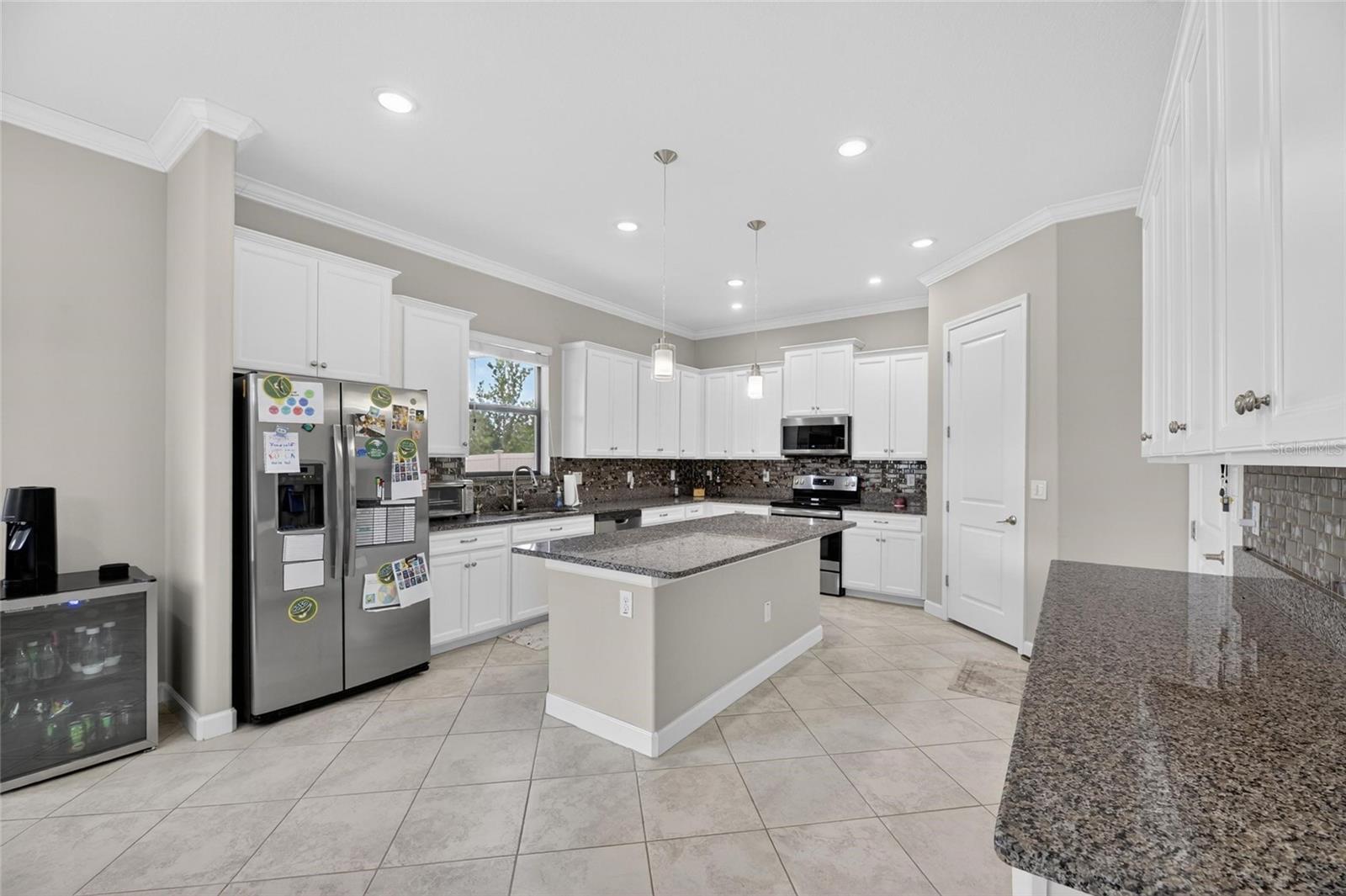 MEADOW POINTE IV - Residential Lease