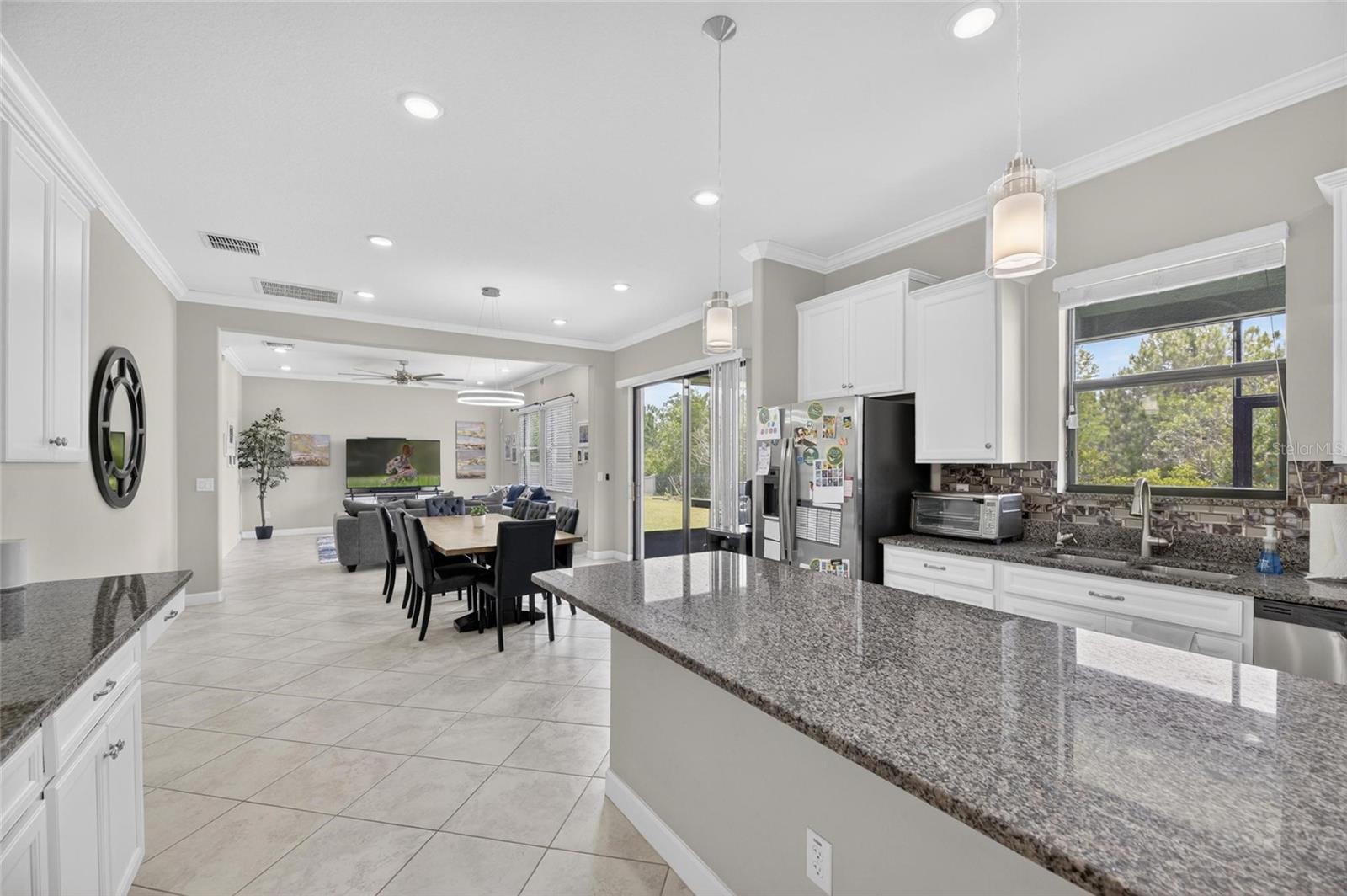 MEADOW POINTE IV - Residential Lease