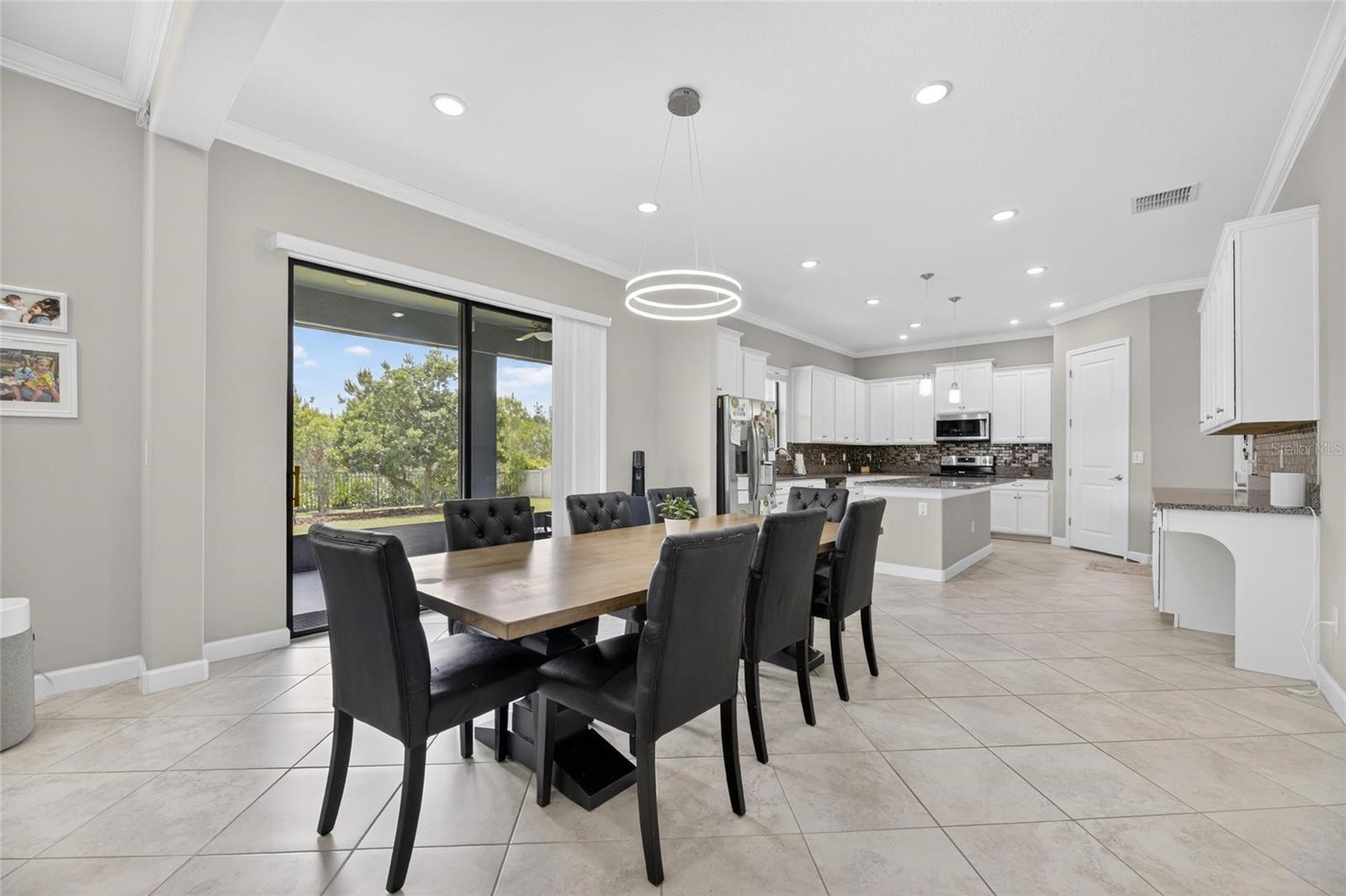 MEADOW POINTE IV - Residential Lease