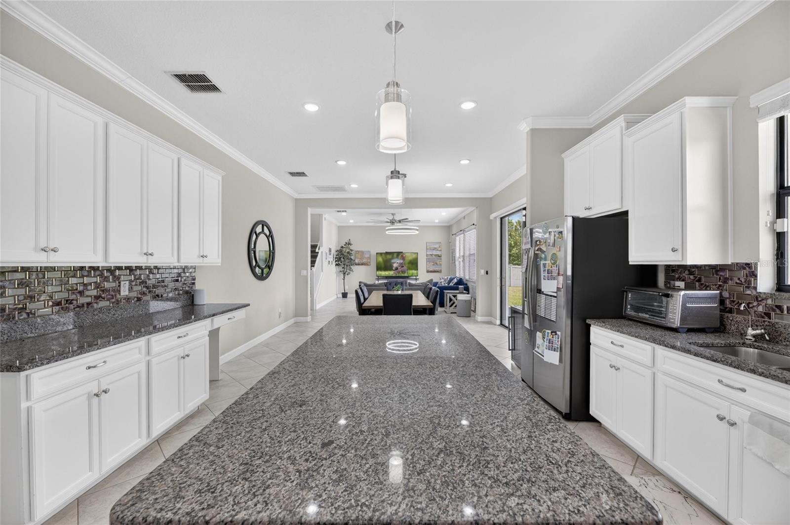 MEADOW POINTE IV - Residential Lease