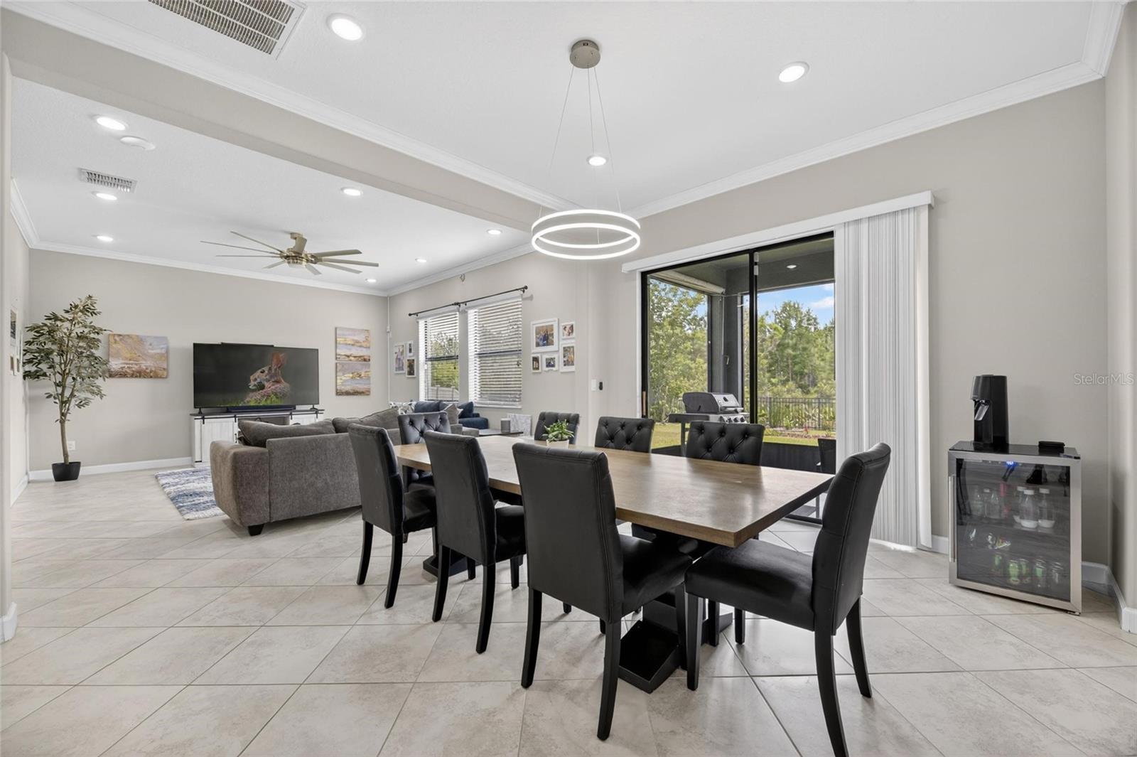 MEADOW POINTE IV - Residential Lease