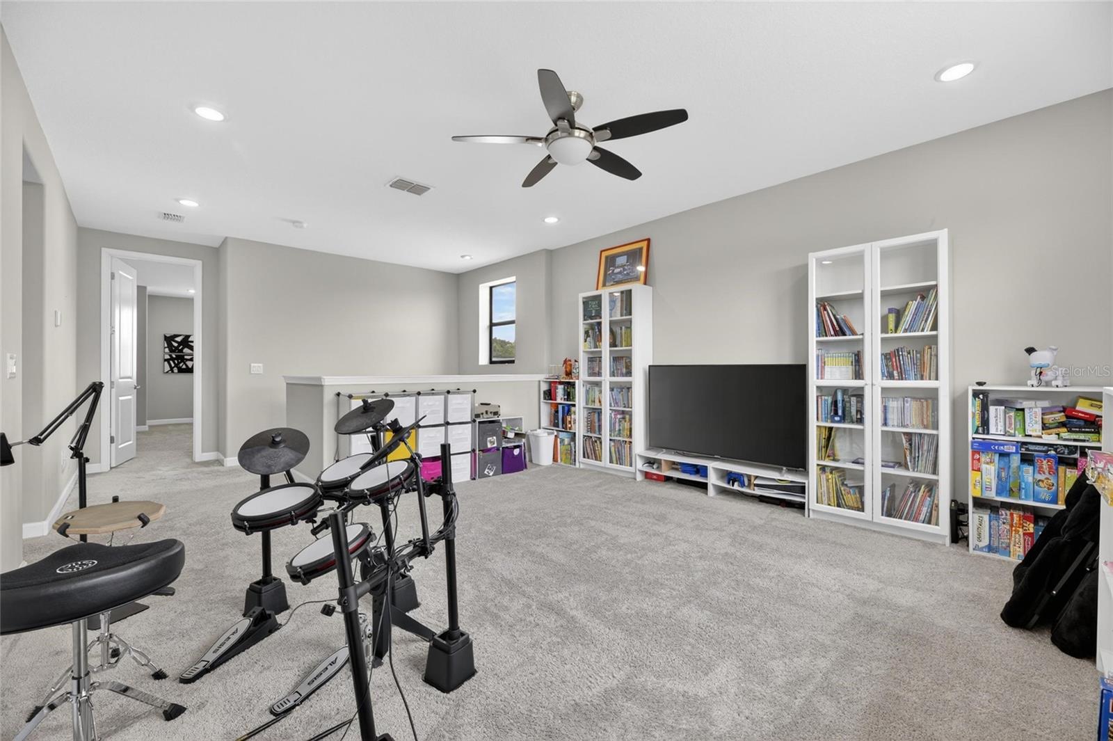 MEADOW POINTE IV - Residential Lease
