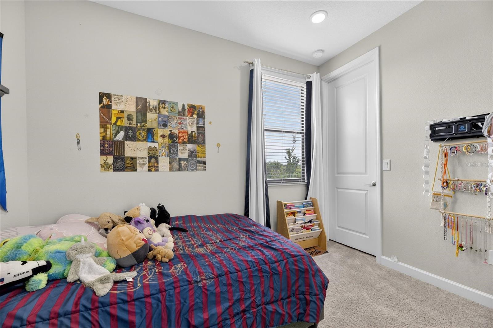 MEADOW POINTE IV - Residential Lease