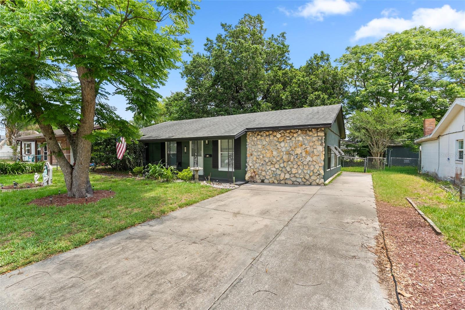 409 MABEL STREET