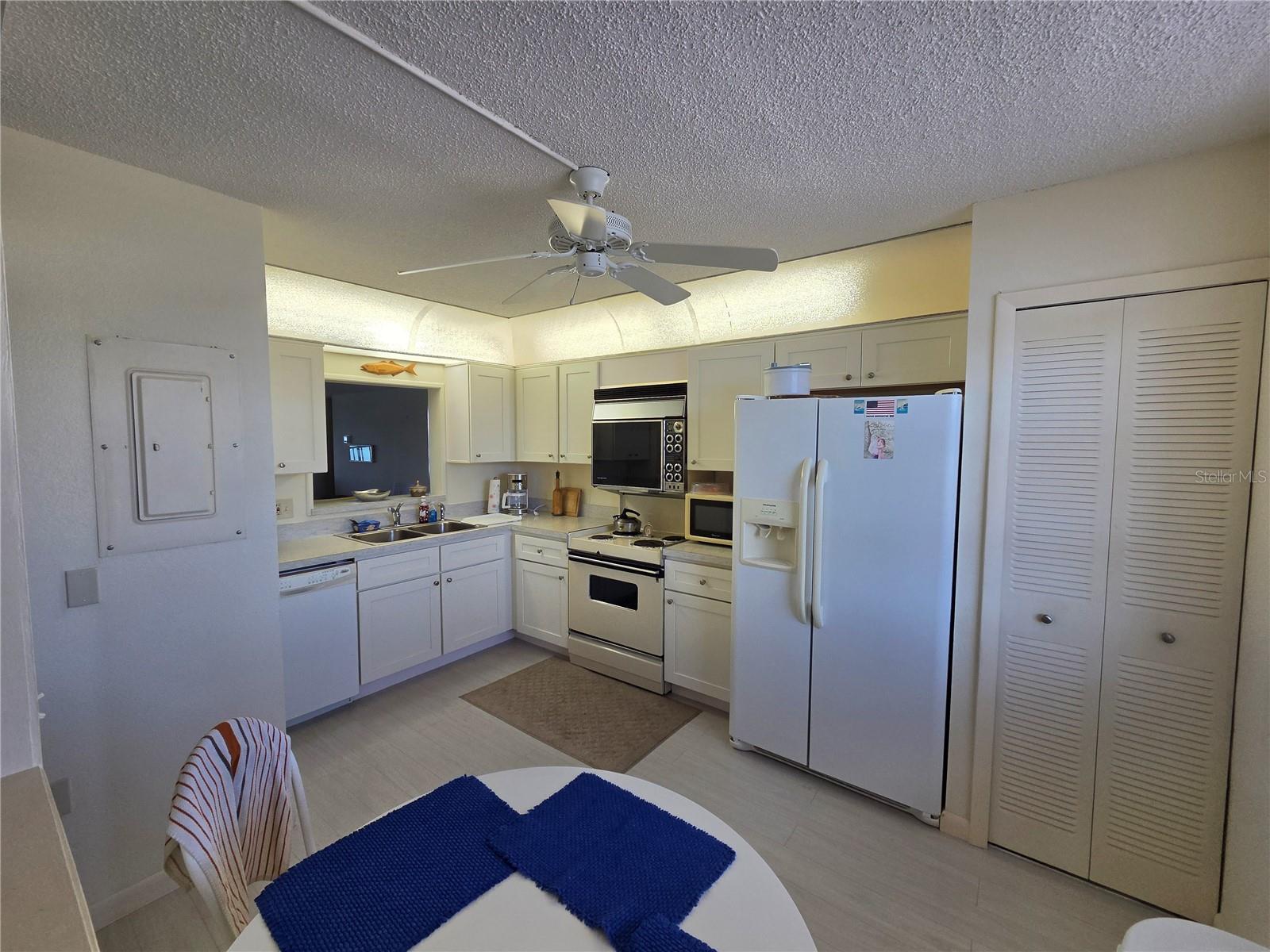 7700 SUN ISLAND DRIVE S 503