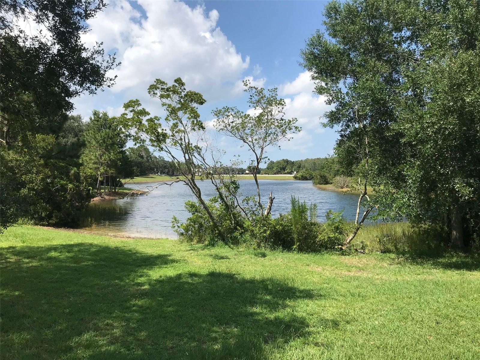 WOODLAND LAKES - Residential Lease