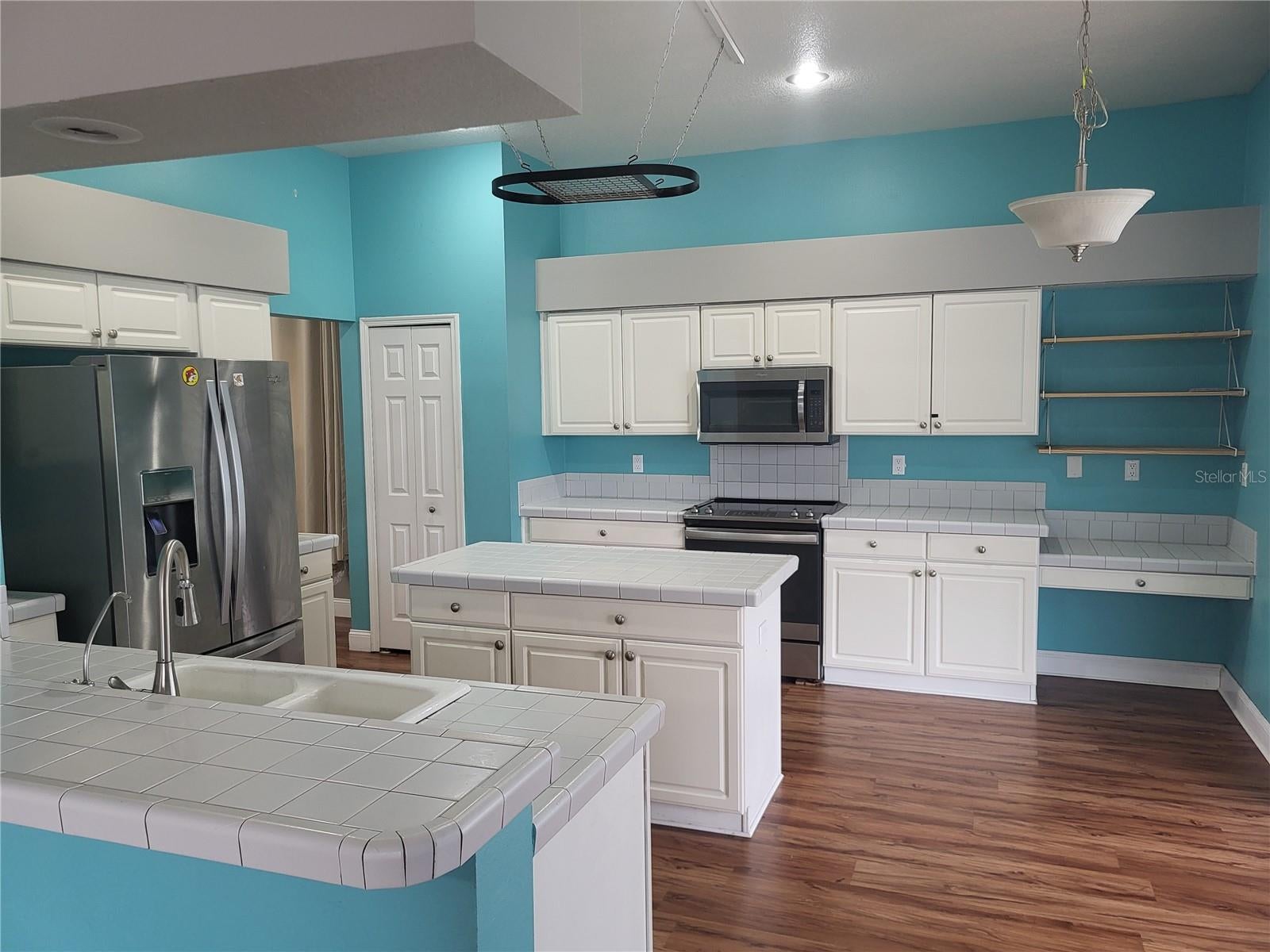 1188 FOXFORREST CIRCLE