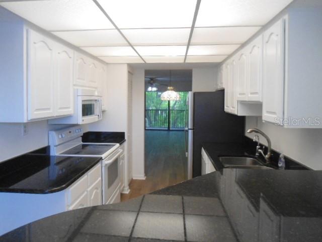 COVE CAY VILLAGE IV - Residential