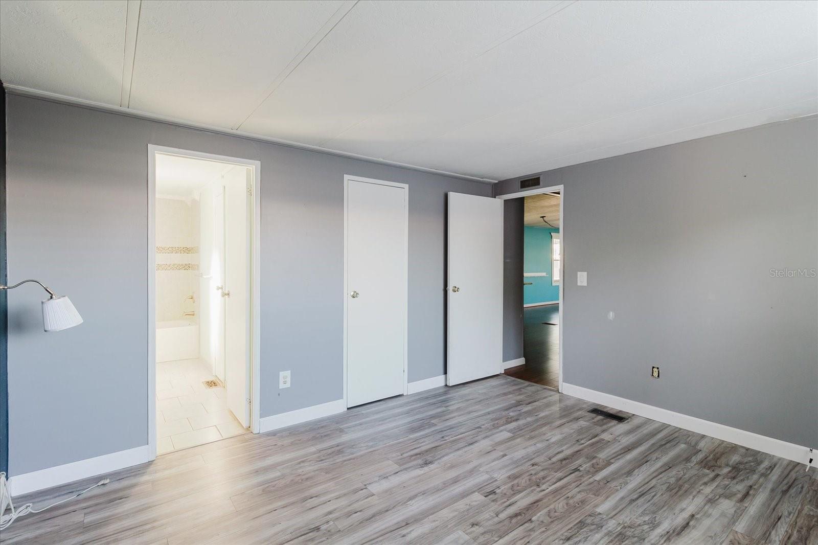 GULL-AIRE VILLAGE - Residential