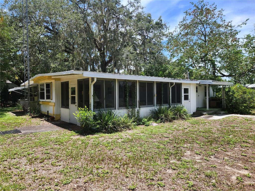 Photo of 9997 SE 167th Lane, Summerfield, FL 34491 (MLS # OM730205)