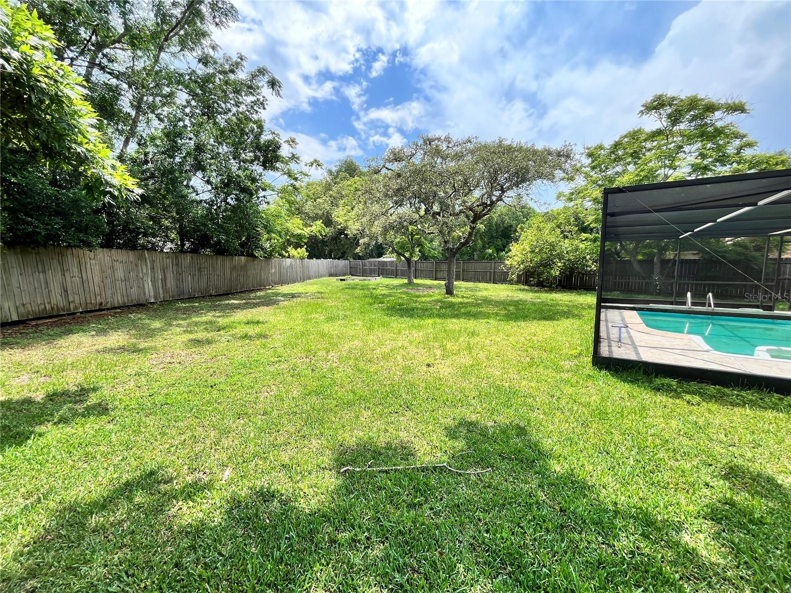 BREEZEWOOD PARK UNIT 06 - Residential Lease