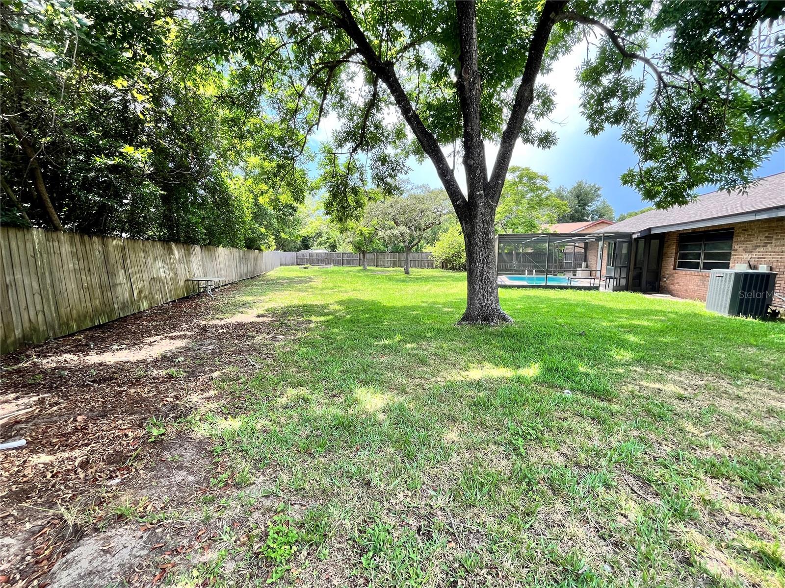 BREEZEWOOD PARK UNIT 06 - Residential Lease