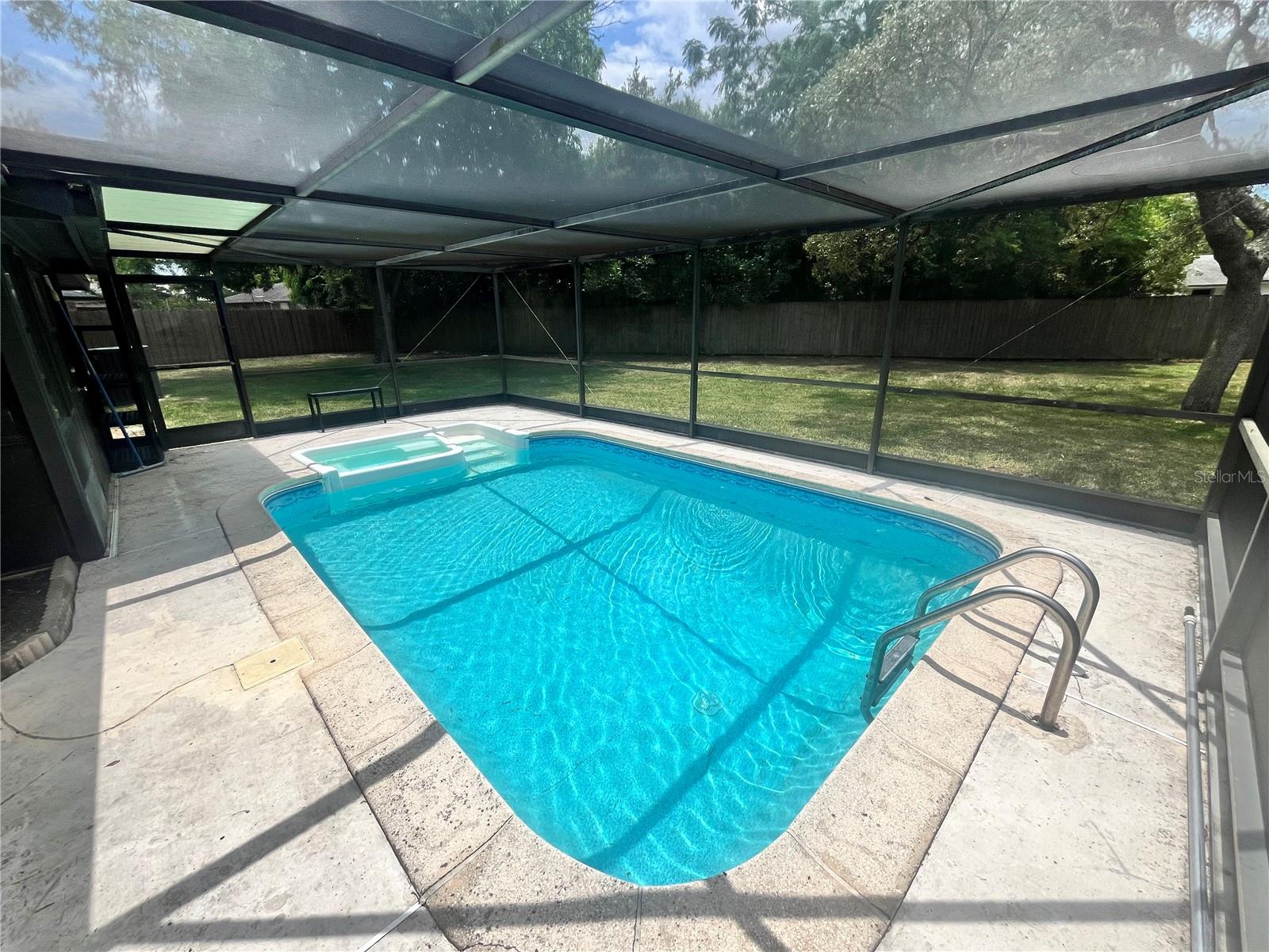 BREEZEWOOD PARK UNIT 06 - Residential Lease