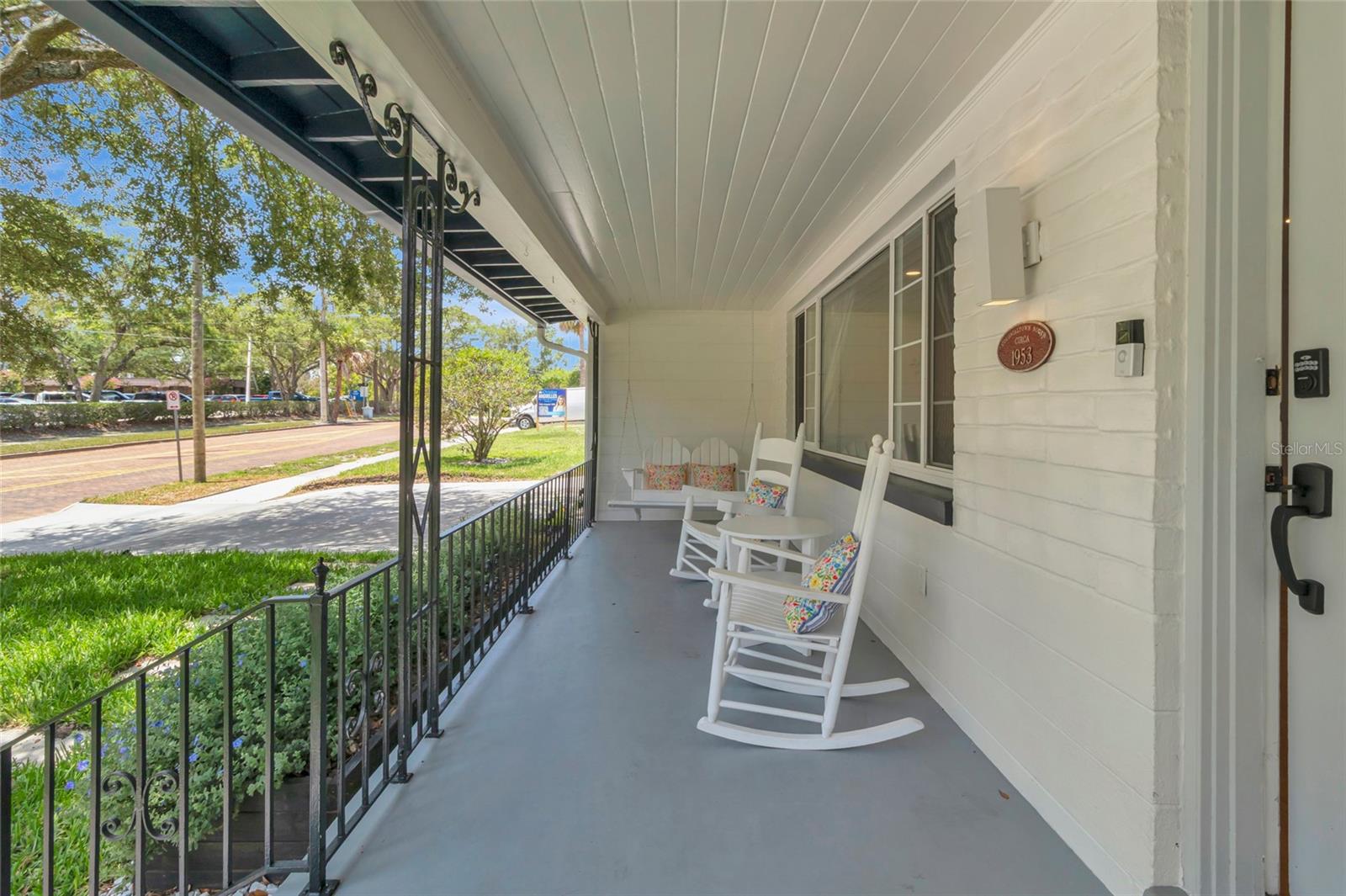 1217 E AMELIA STREET