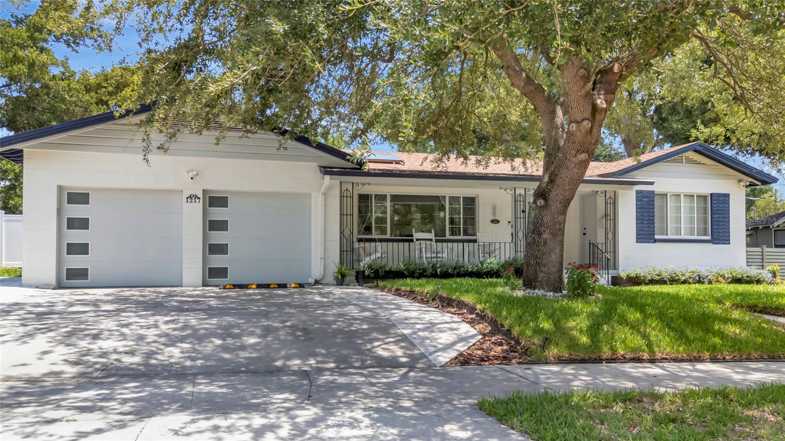 1217 E AMELIA STREET
