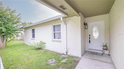 A home in WINTER HAVEN