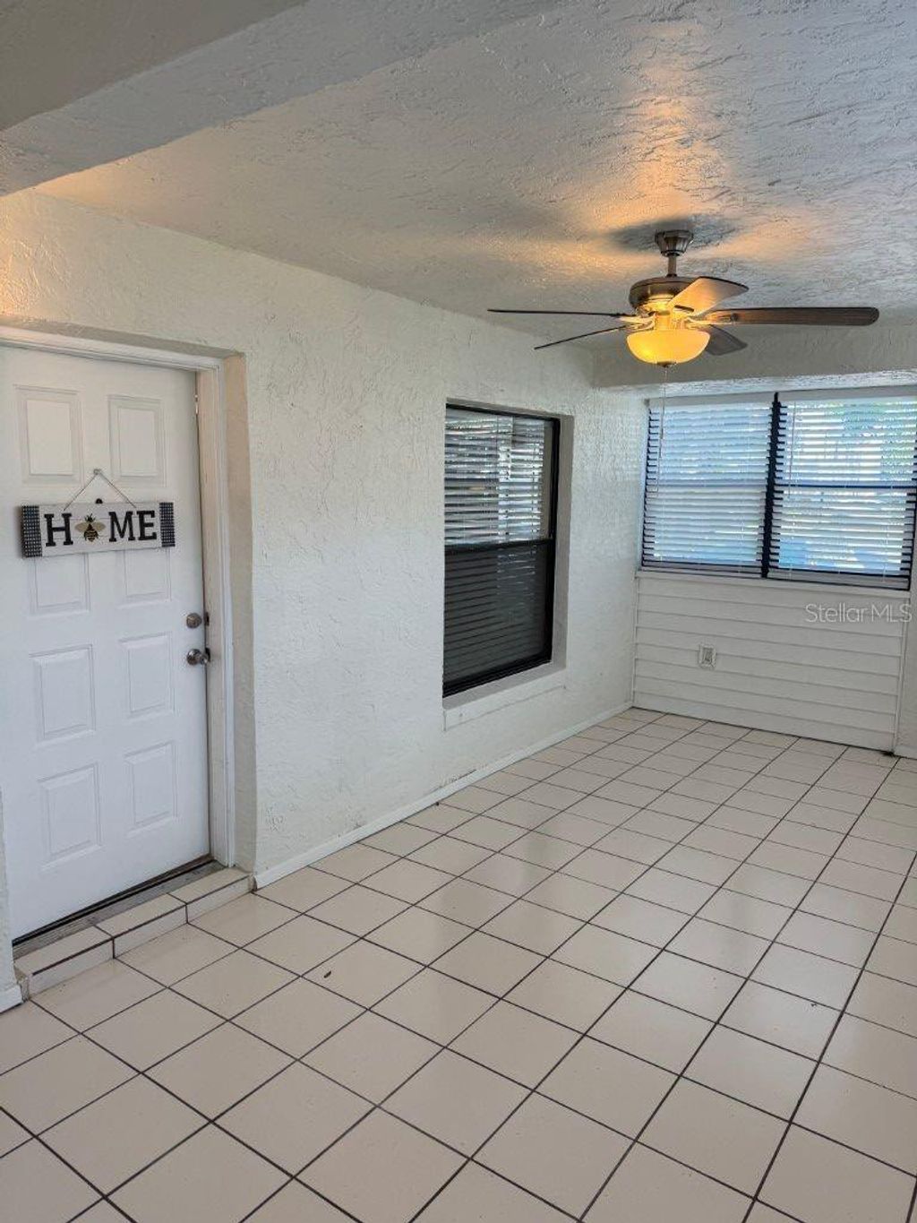 Photo of 3166 S Semoran Boulevard #1004, Orlando, FL 32822 (MLS # O6394255)