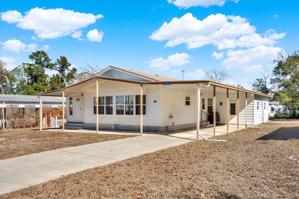 Photo of 8134 Baycrest Drive, Brooksville, FL 34613 (MLS # W7882552)