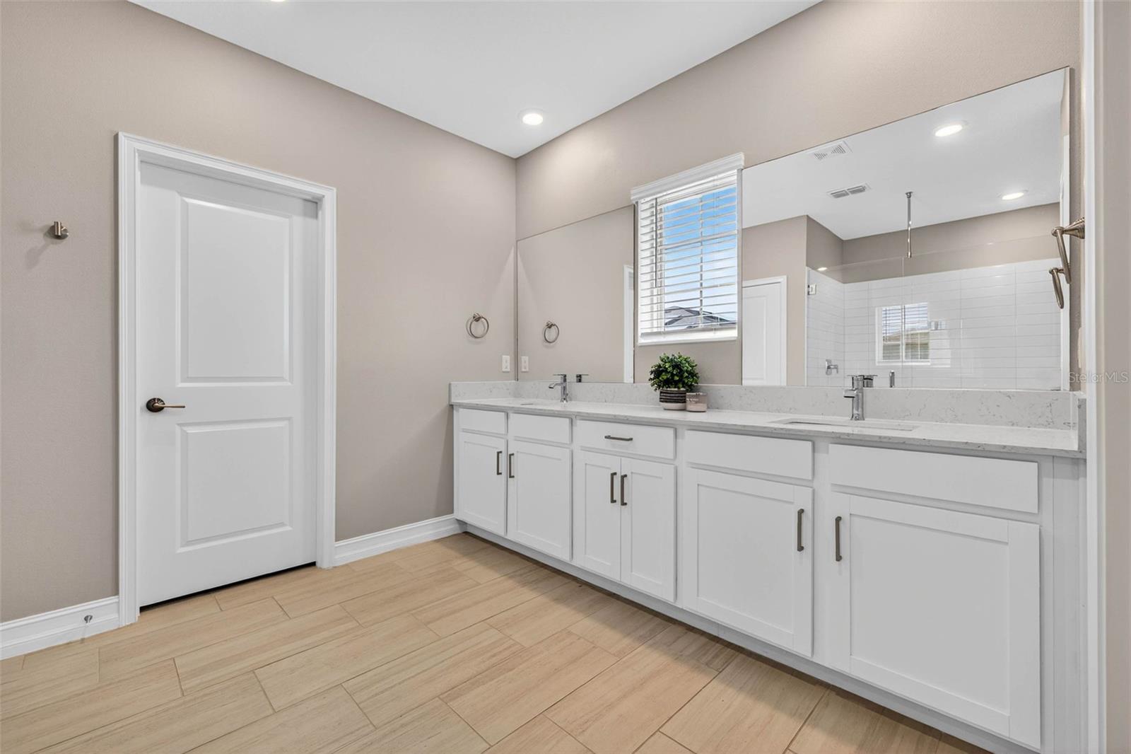 SOUTHPORT - Residential