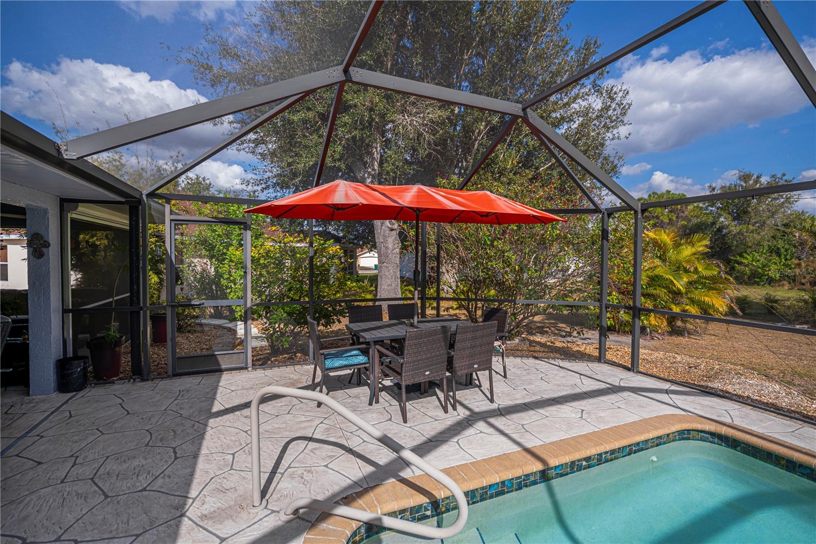 PUNTA GORDA ISLES SEC 20 - Residential