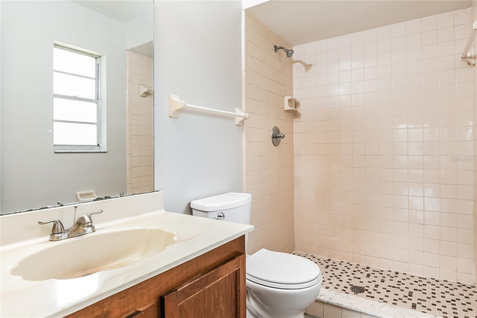 BEACON HILL - Residential Lease