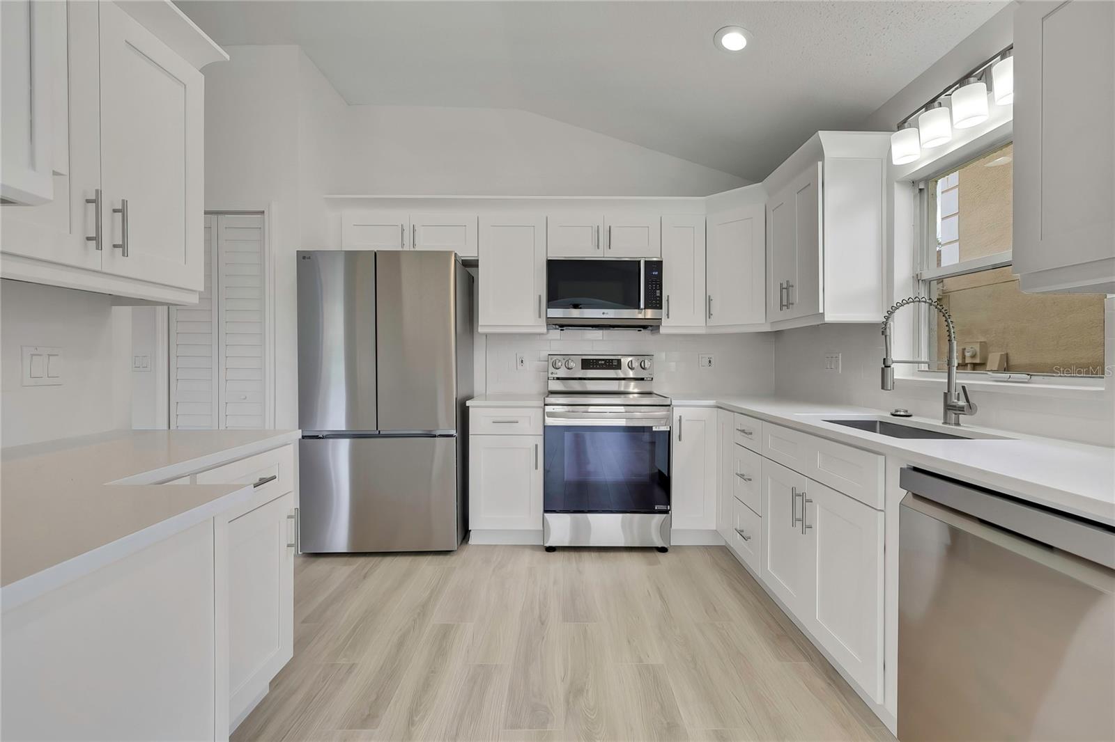 PRESERVE AT CYPRESS LAKES PH II THE - Residential