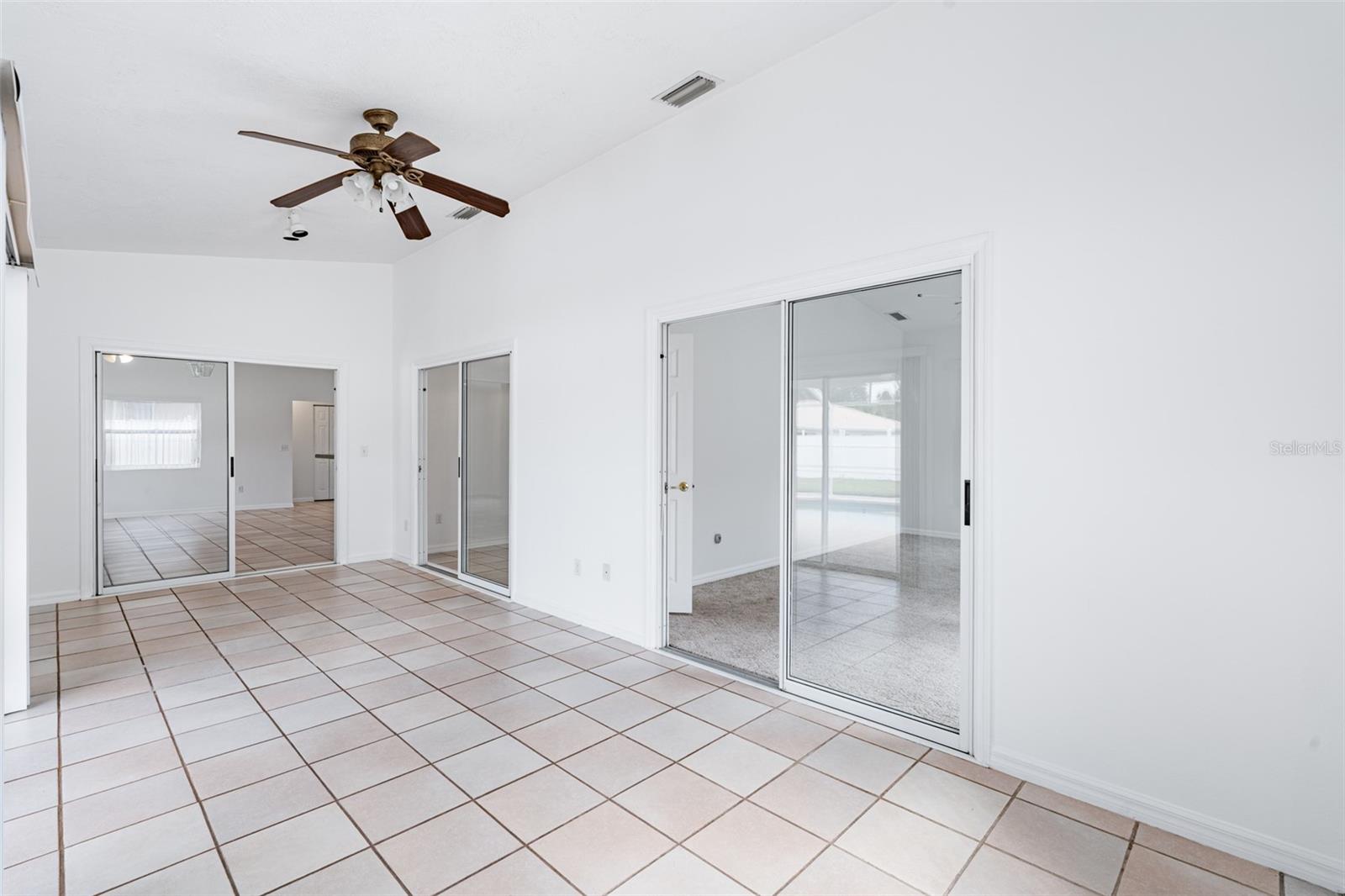 PINE GROVE - Residential