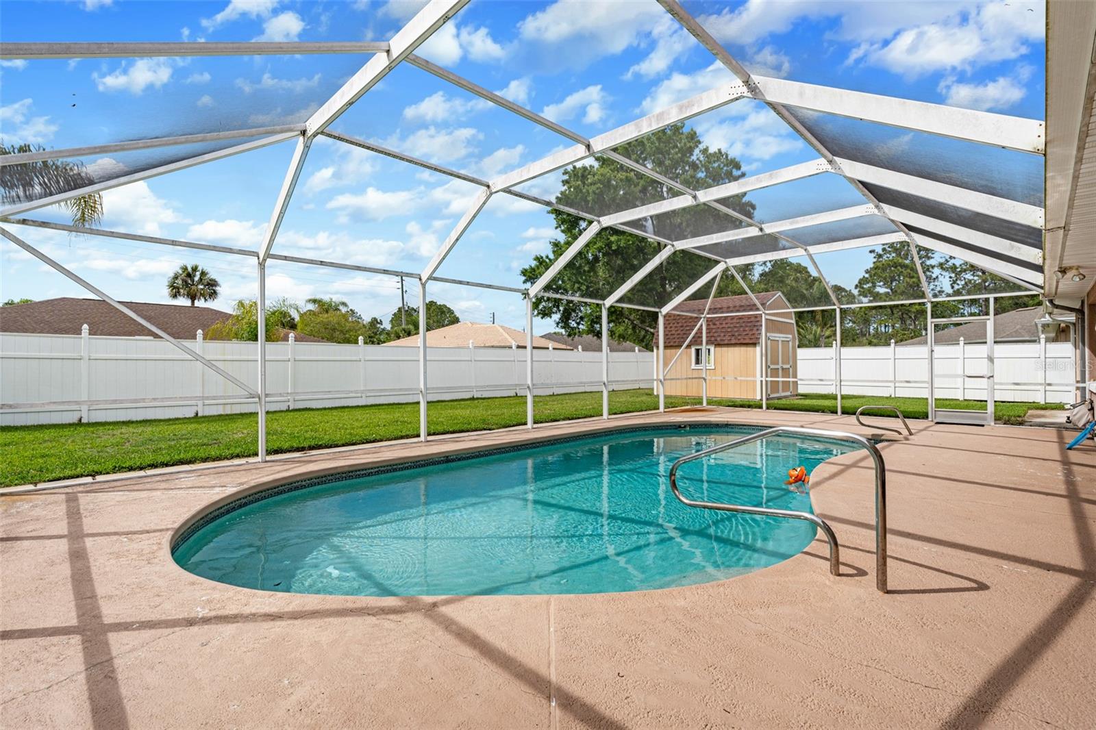 PINE GROVE - Residential