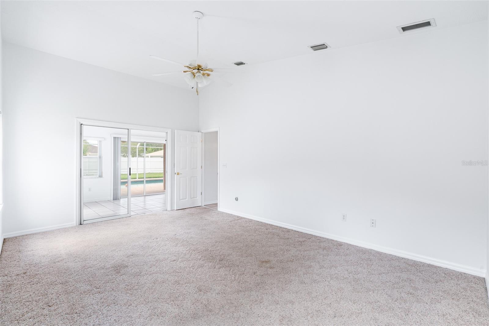 PINE GROVE - Residential