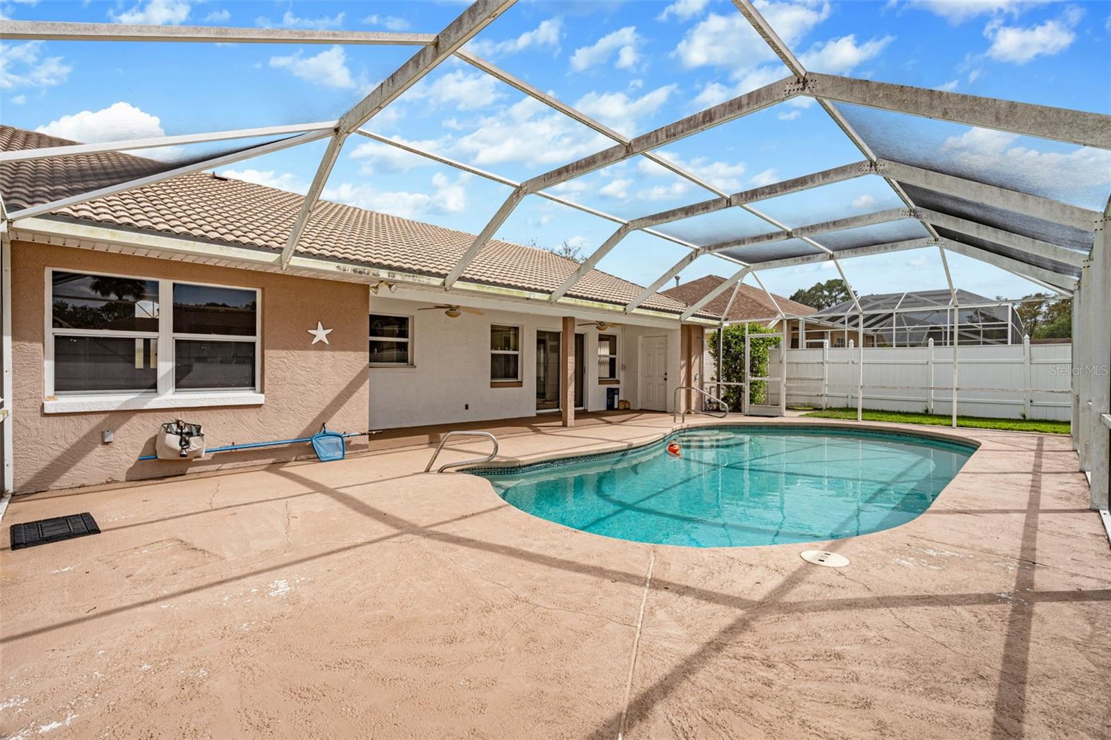 PINE GROVE - Residential