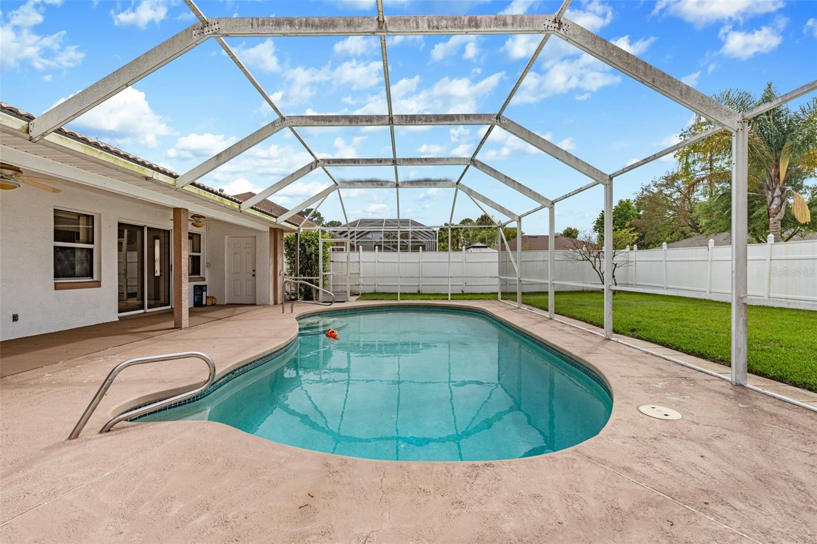 PINE GROVE - Residential