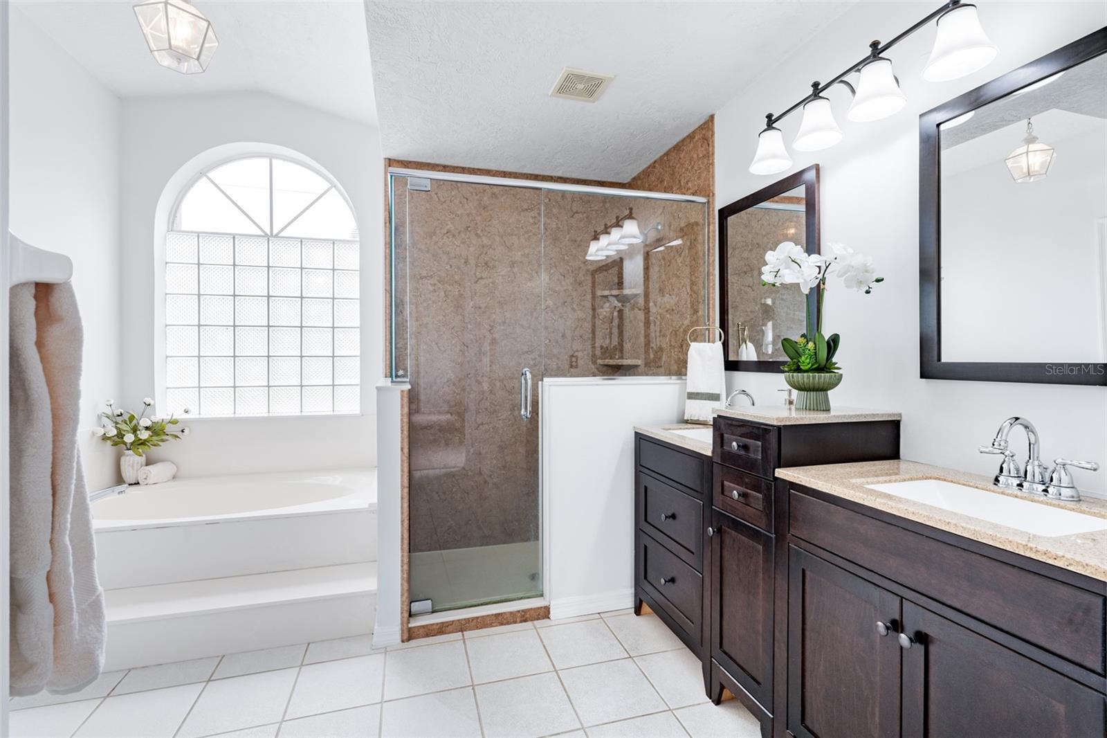 PINE GROVE - Residential