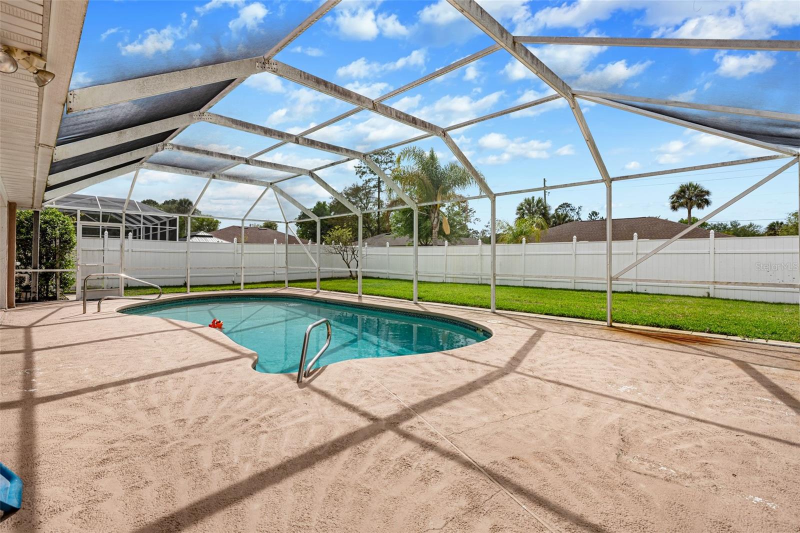 PINE GROVE - Residential