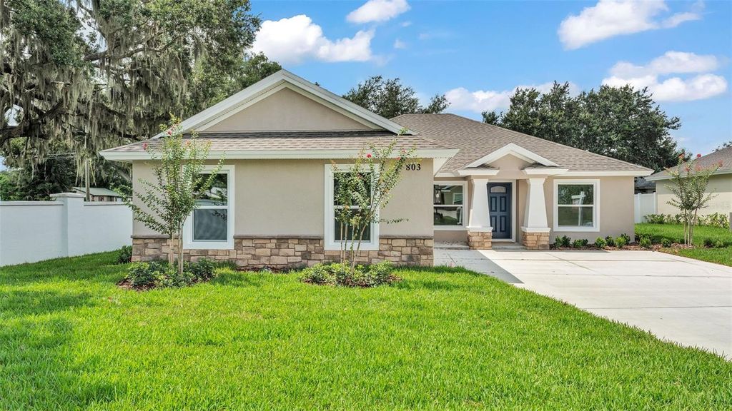Photo of 803 Allison Pl, Bartow, FL 33830 (MLS # L4952109)
