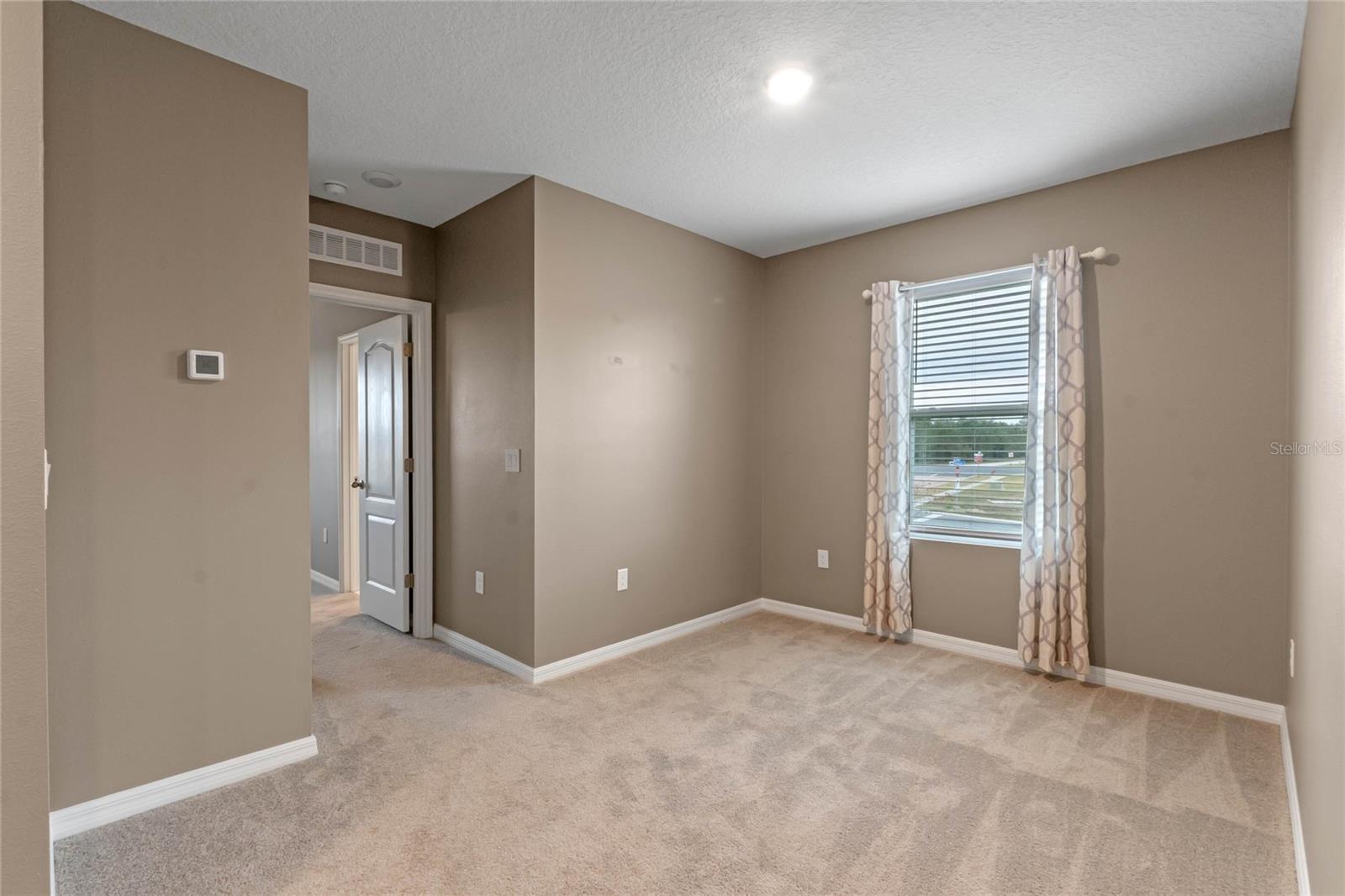 VENEZIA TOWNHOUSES - Residential