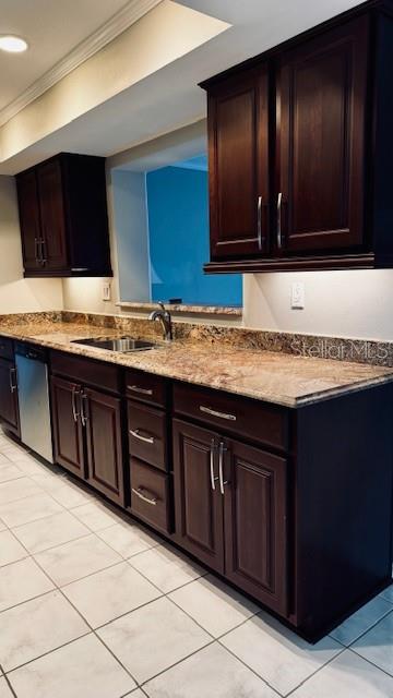 LAKES UNIT I THE - Residential