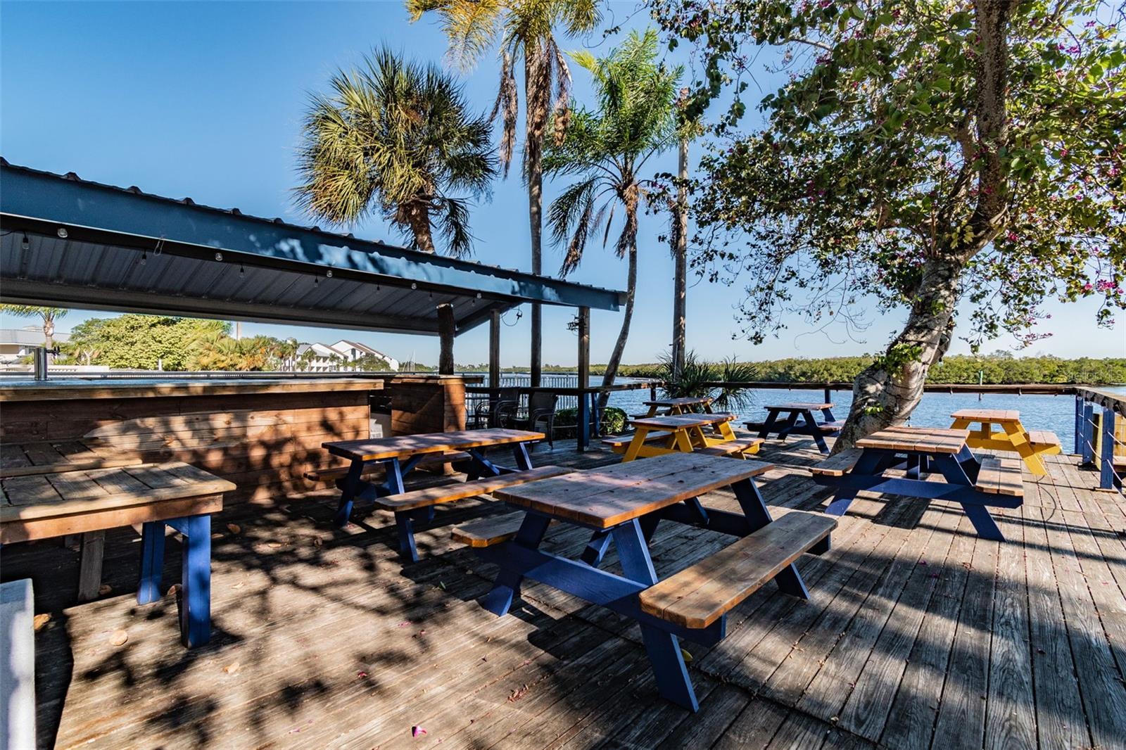 SOUTHSHORE YACHT CLUB TOWNHOMES - Residential