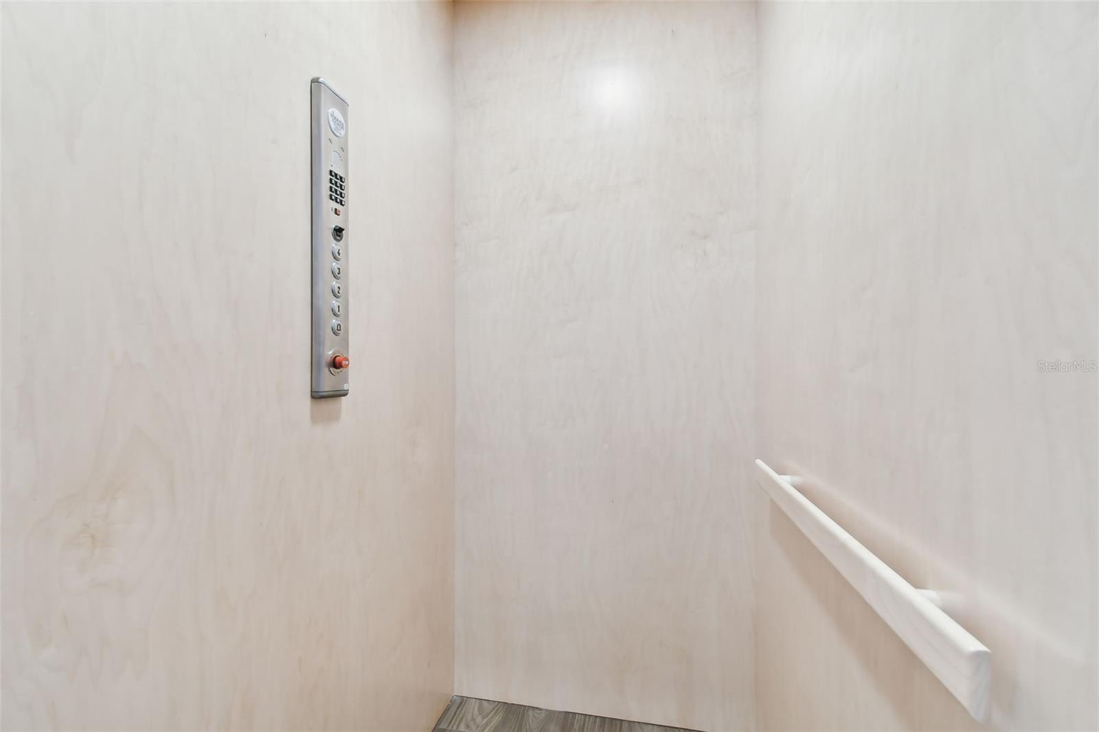 SOUTHSHORE YACHT CLUB TOWNHOMES - Residential