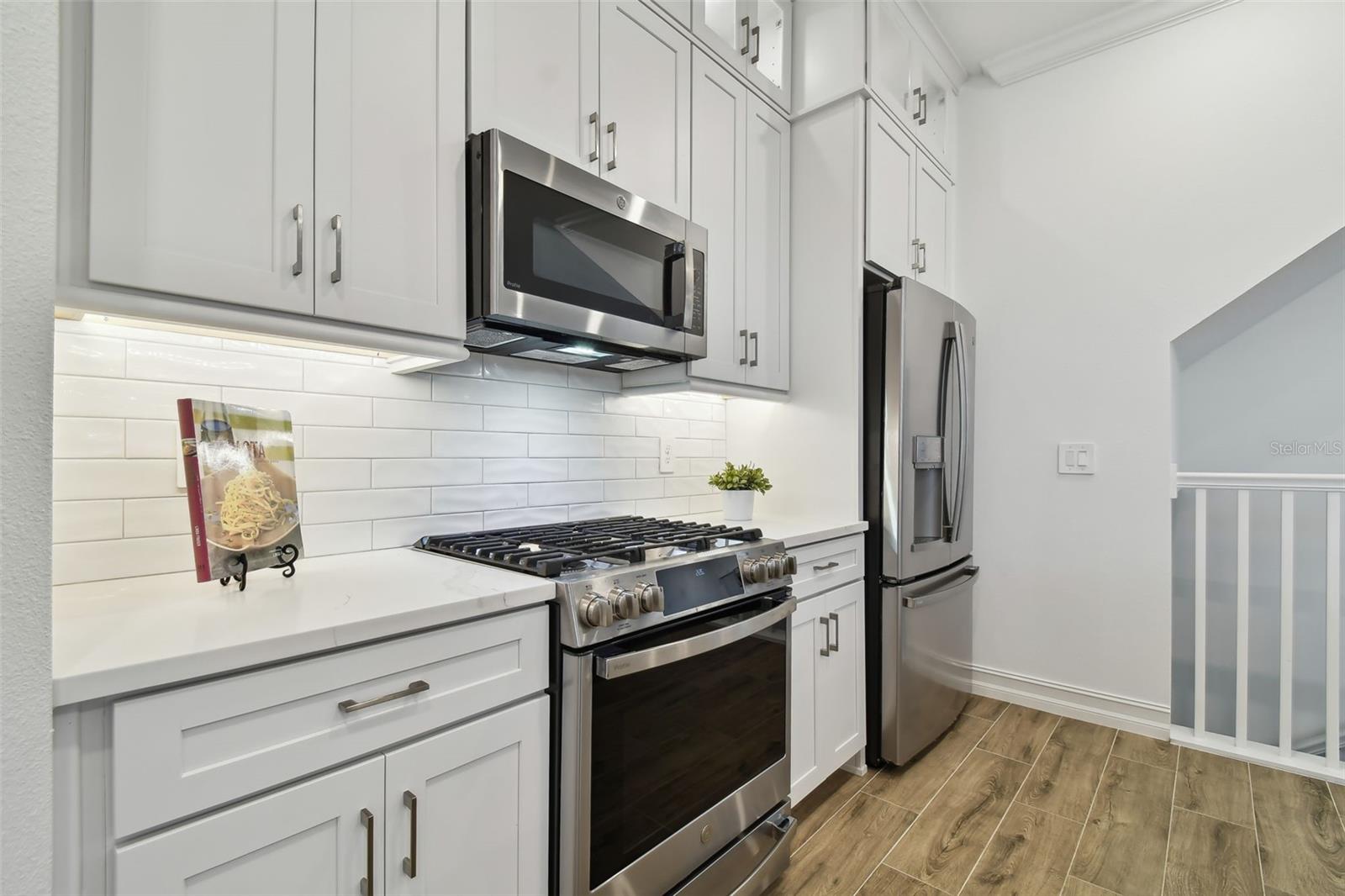 SOUTHSHORE YACHT CLUB TOWNHOMES - Residential