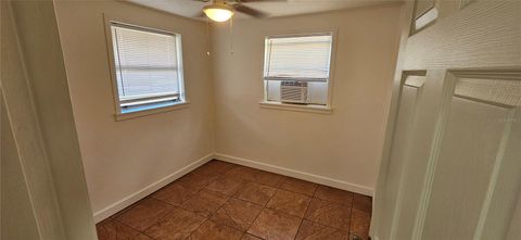 Tiny photo for 1836 NW 2nd Street, Ocala, FL 34475 (MLS # S5144994)