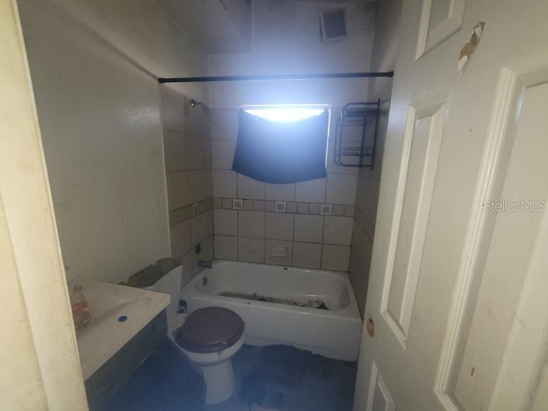 PINE HILLS MANOR - Residential