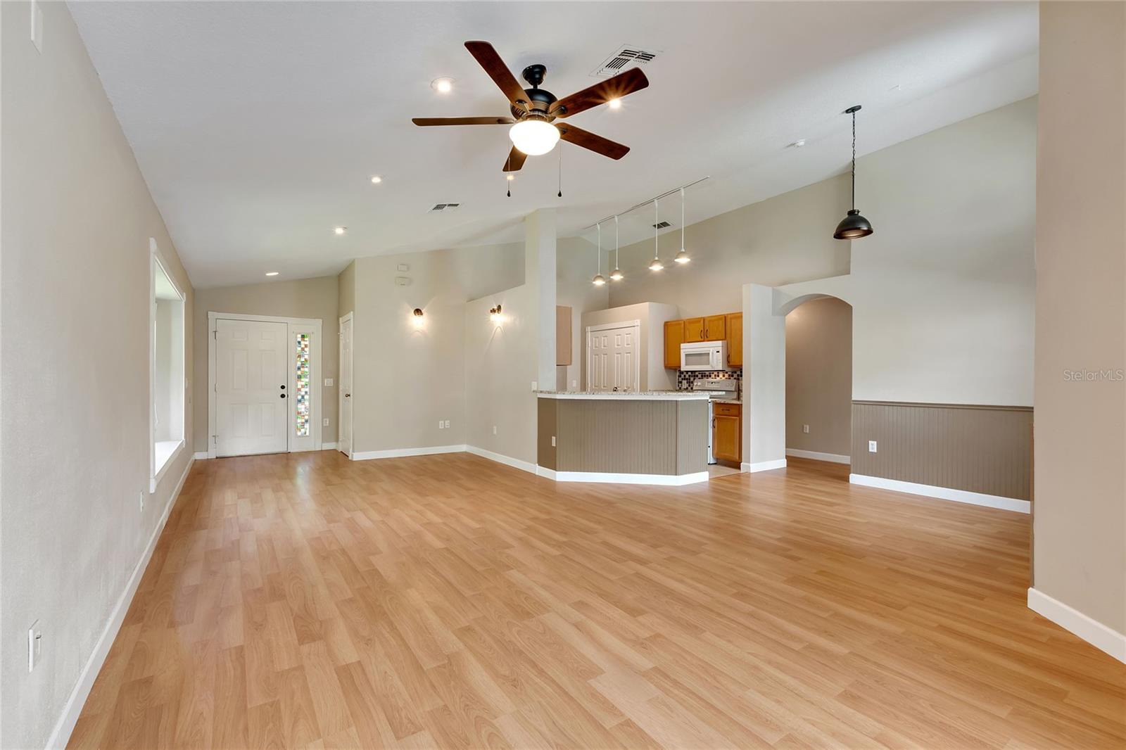 HEMINGWAY PLACE PH 01 REP - Residential Lease