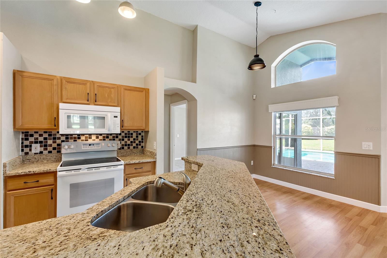HEMINGWAY PLACE PH 01 REP - Residential Lease
