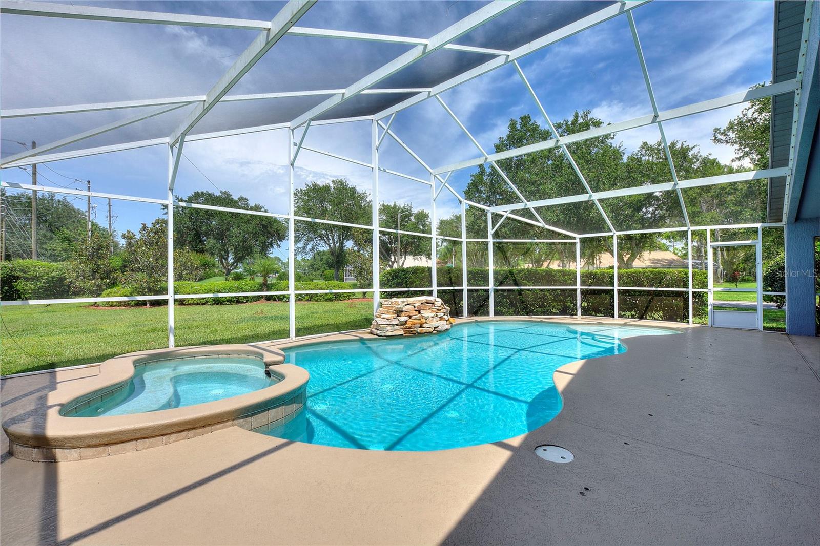 HEMINGWAY PLACE PH 01 REP - Residential Lease