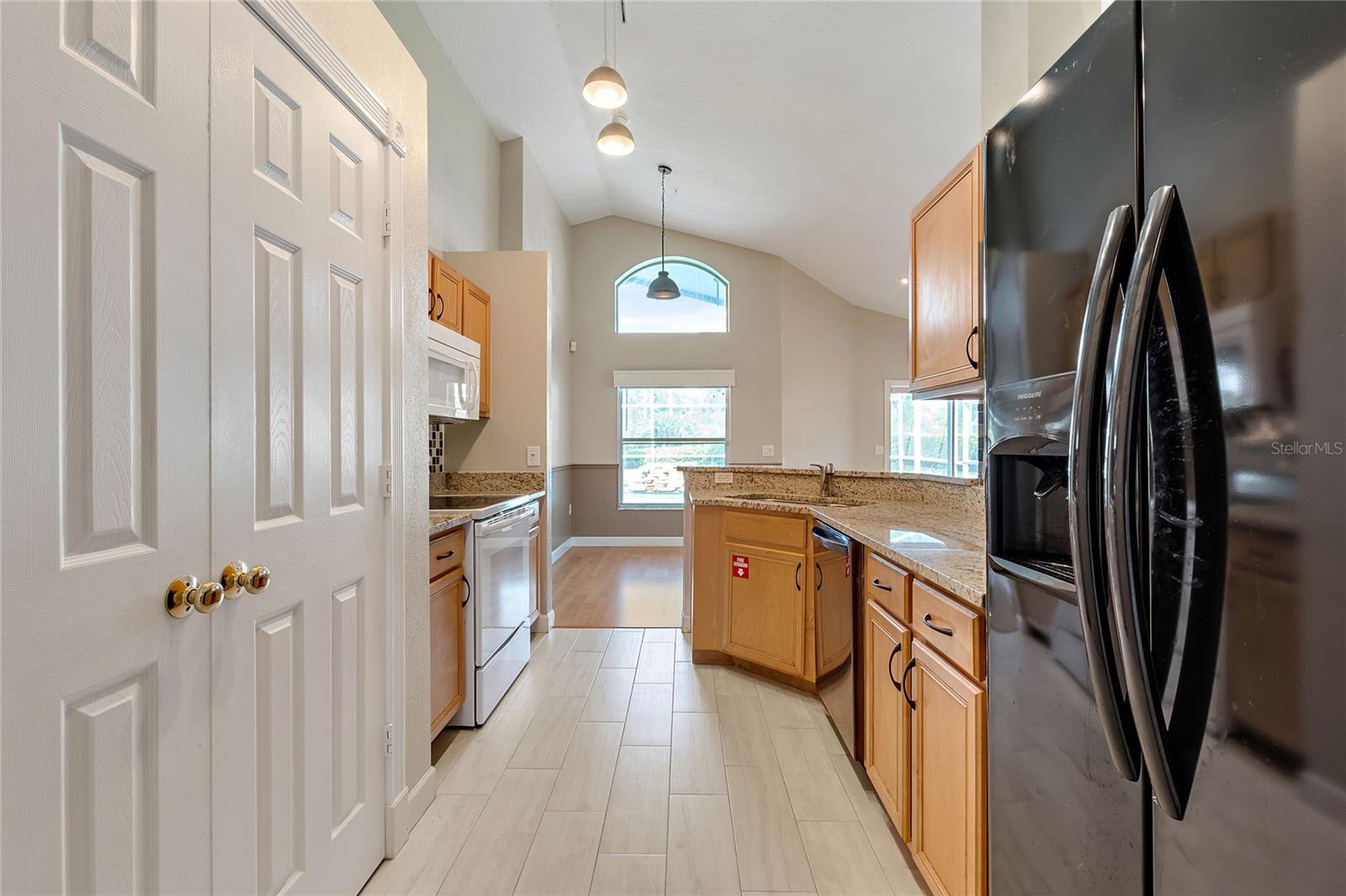 HEMINGWAY PLACE PH 01 REP - Residential Lease