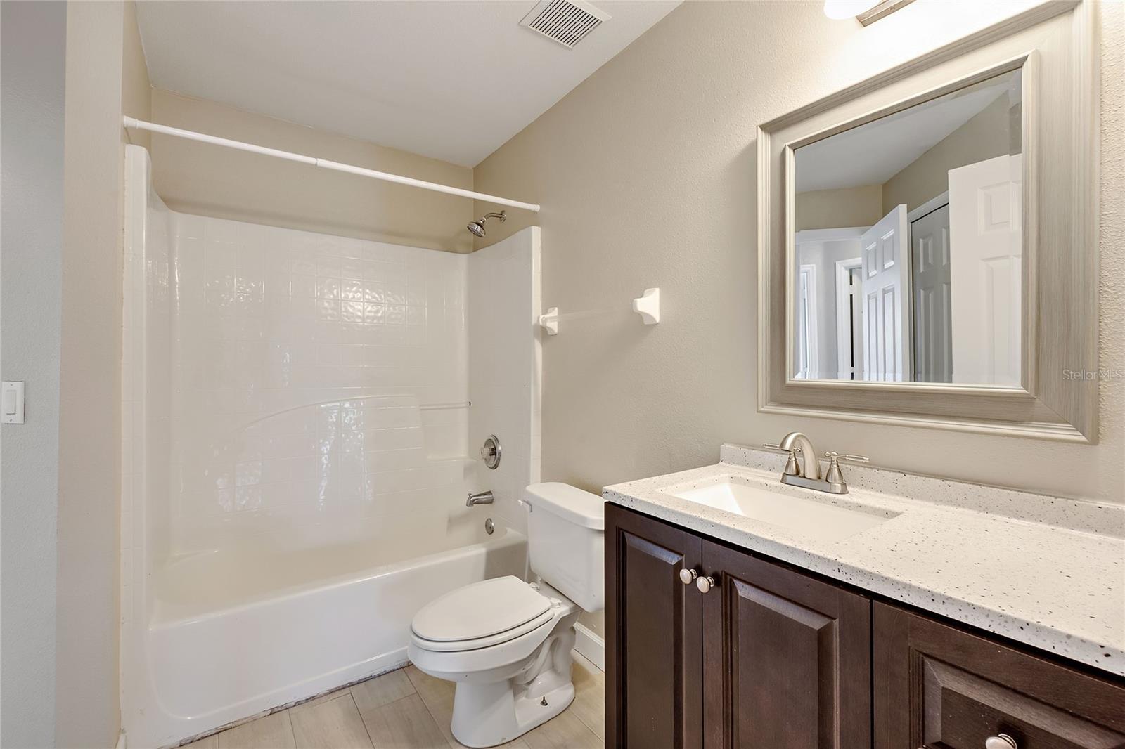 HEMINGWAY PLACE PH 01 REP - Residential Lease