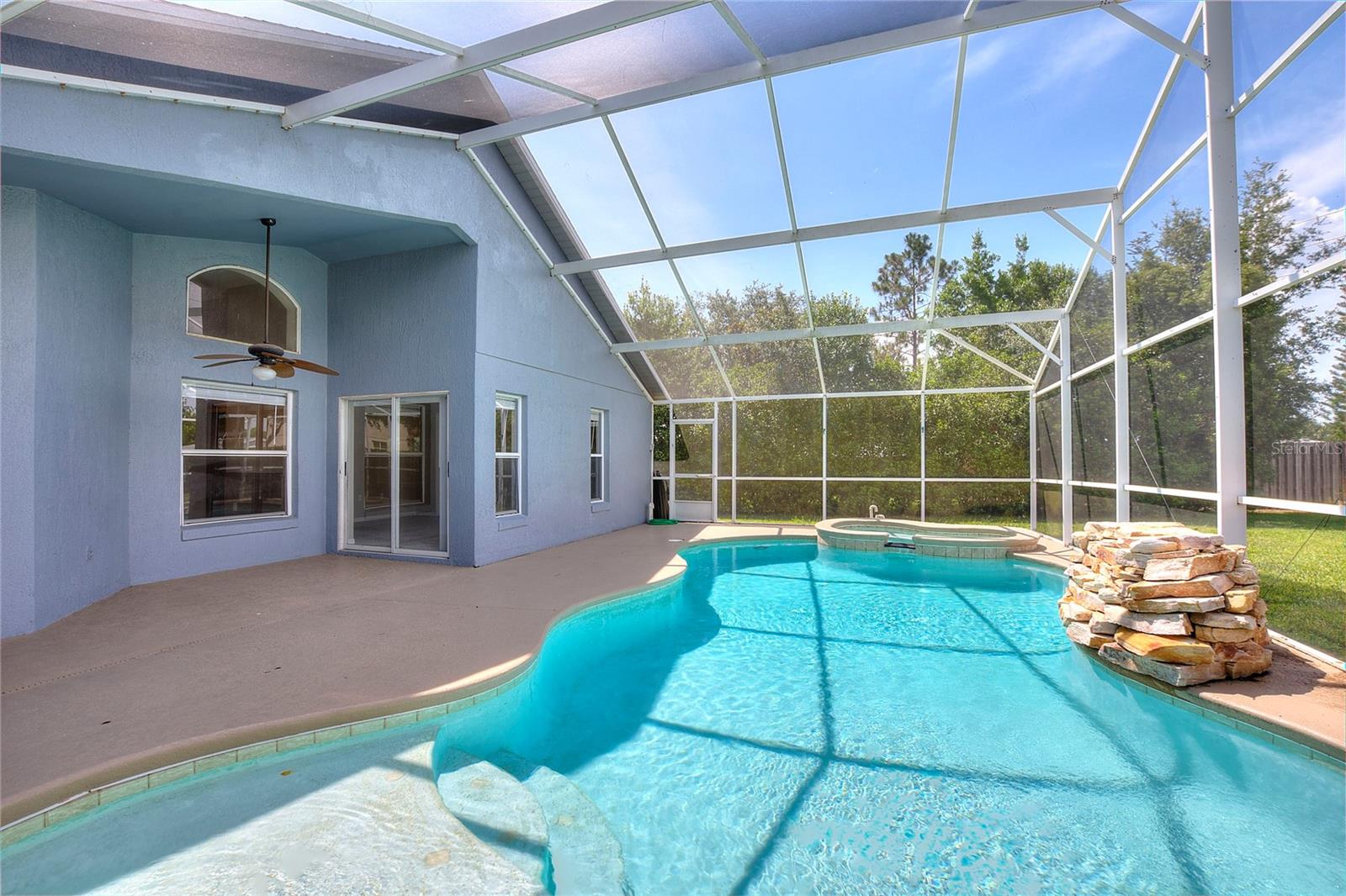 HEMINGWAY PLACE PH 01 REP - Residential Lease